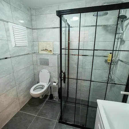 Апартаменты New & Comfortable Flat In Center Стамбул